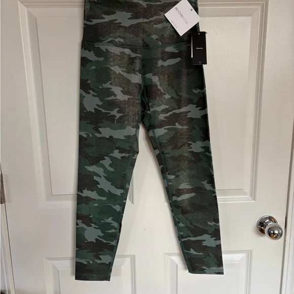 Beyond Yoga Powershine - Picture 2 of 3